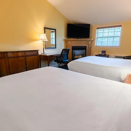 Fireside Inn & Suites Waterville Exterior photo