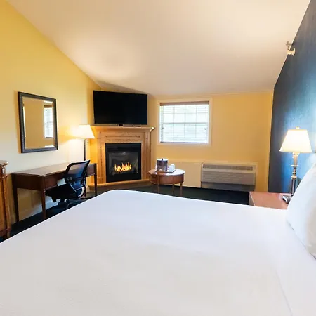 Fireside Inn & Suites Waterville Exterior photo