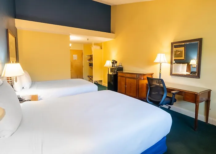 Fireside Inn & Suites Waterville