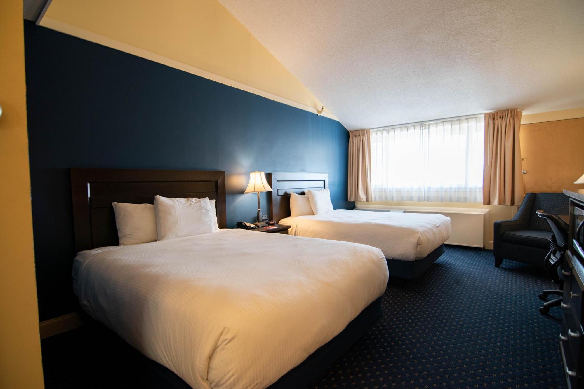 Fireside & Hotel 2*