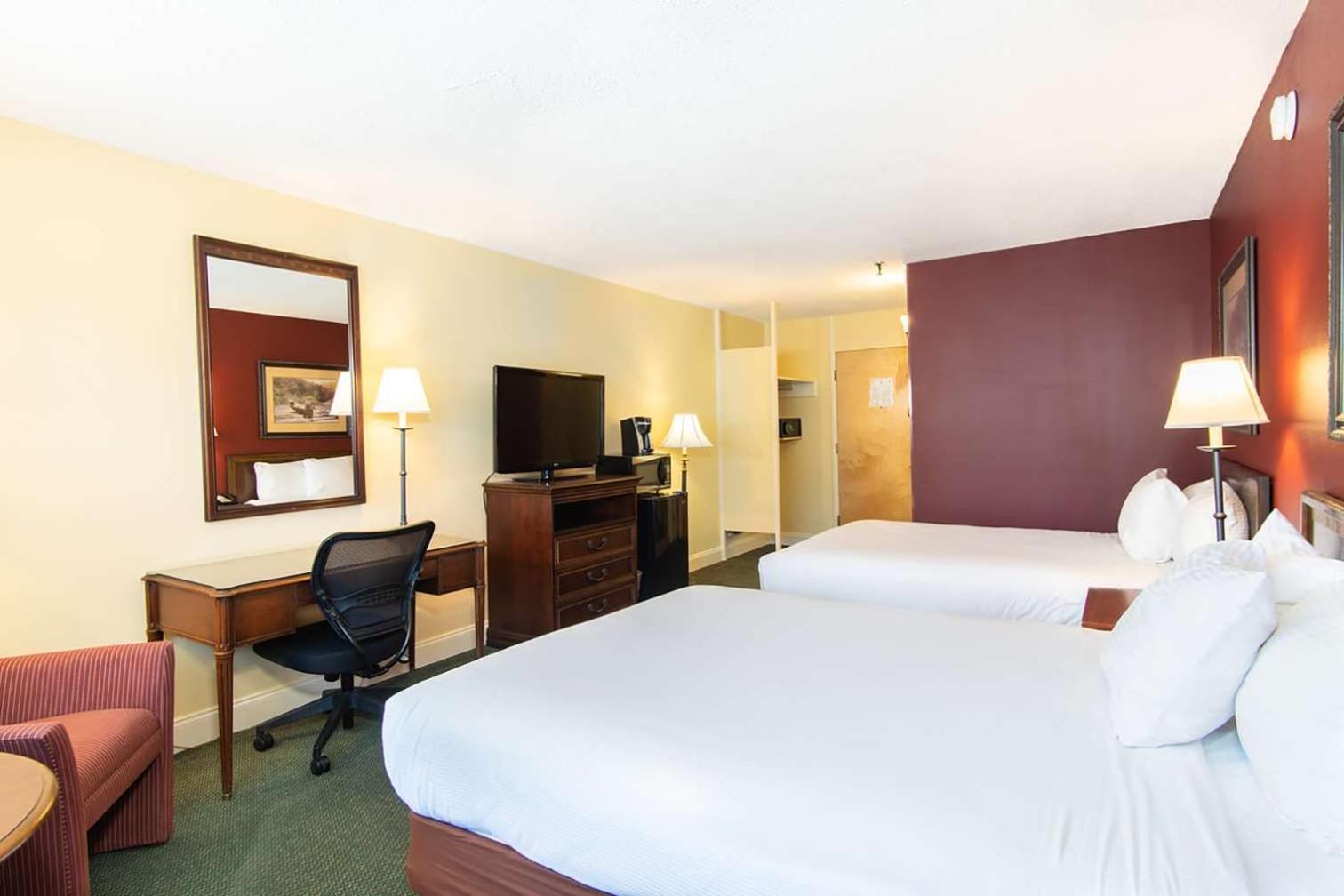 Fireside & Hotel 2*
