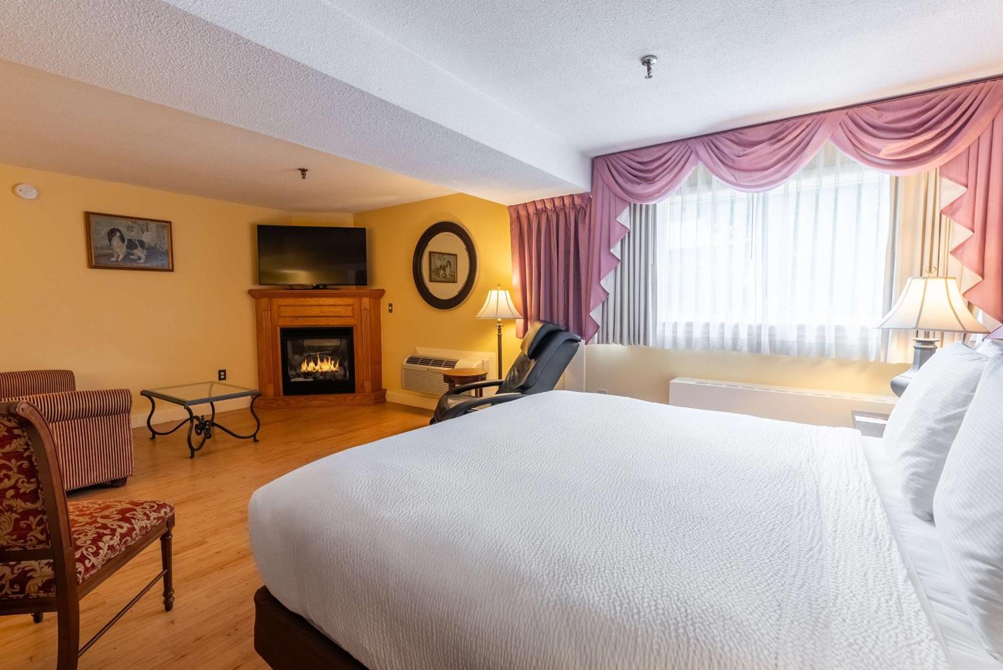 Hotel Fireside &