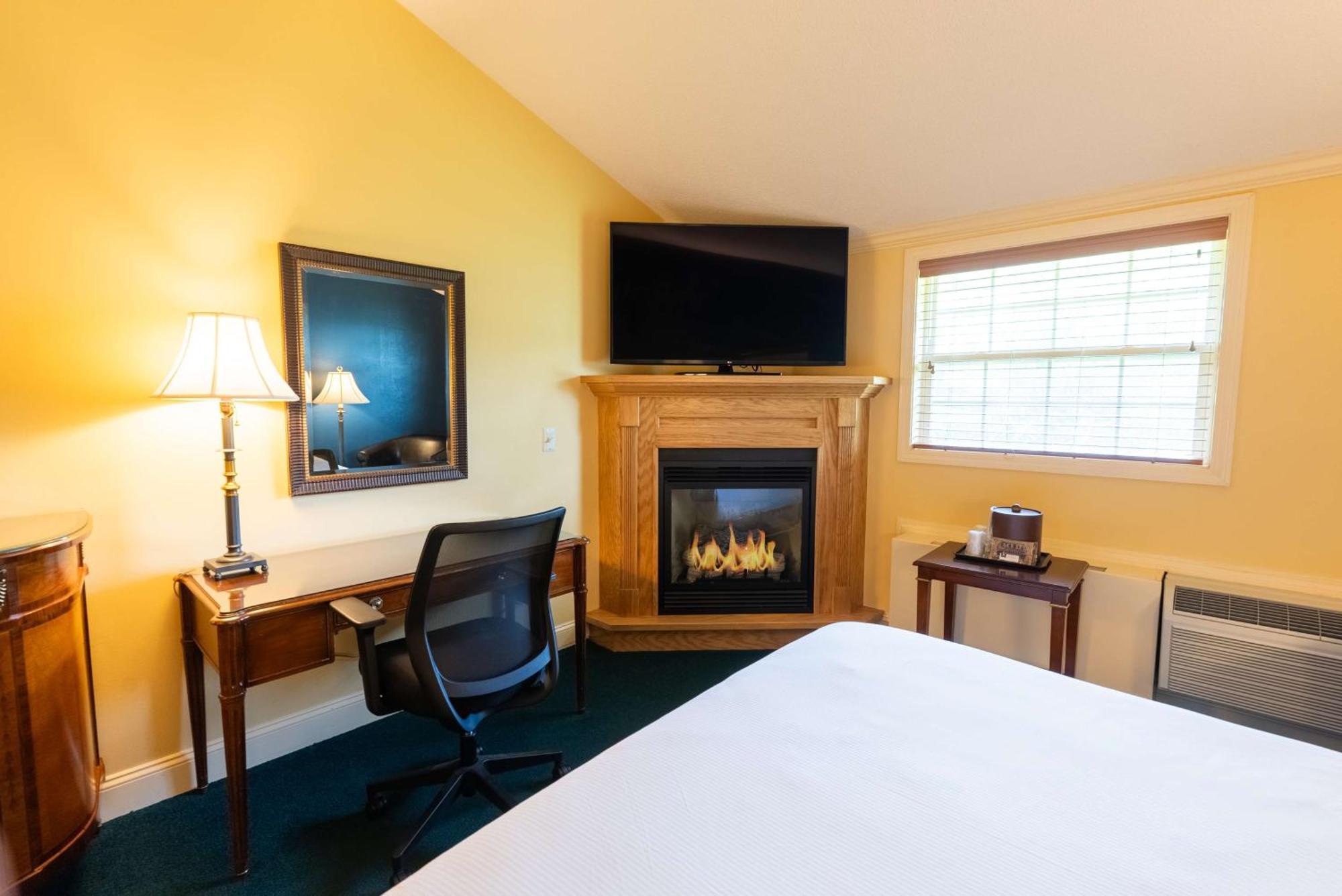 Fireside & Hotel Waterville