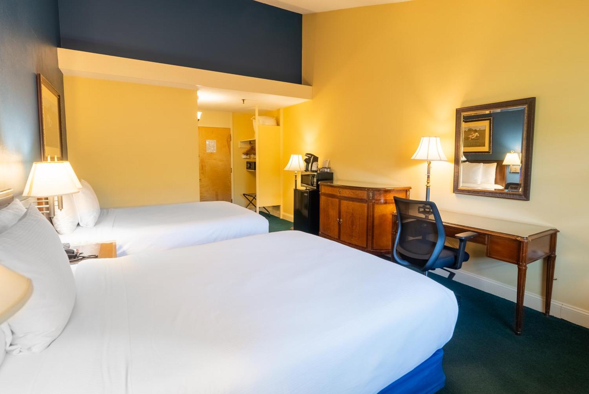Hotel Fireside &