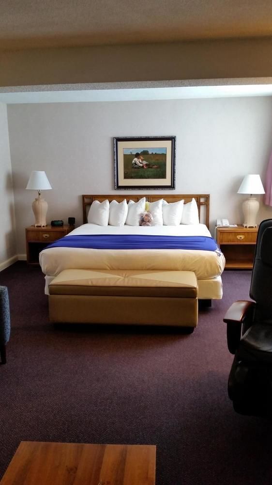 Fireside & Hotel 2*
