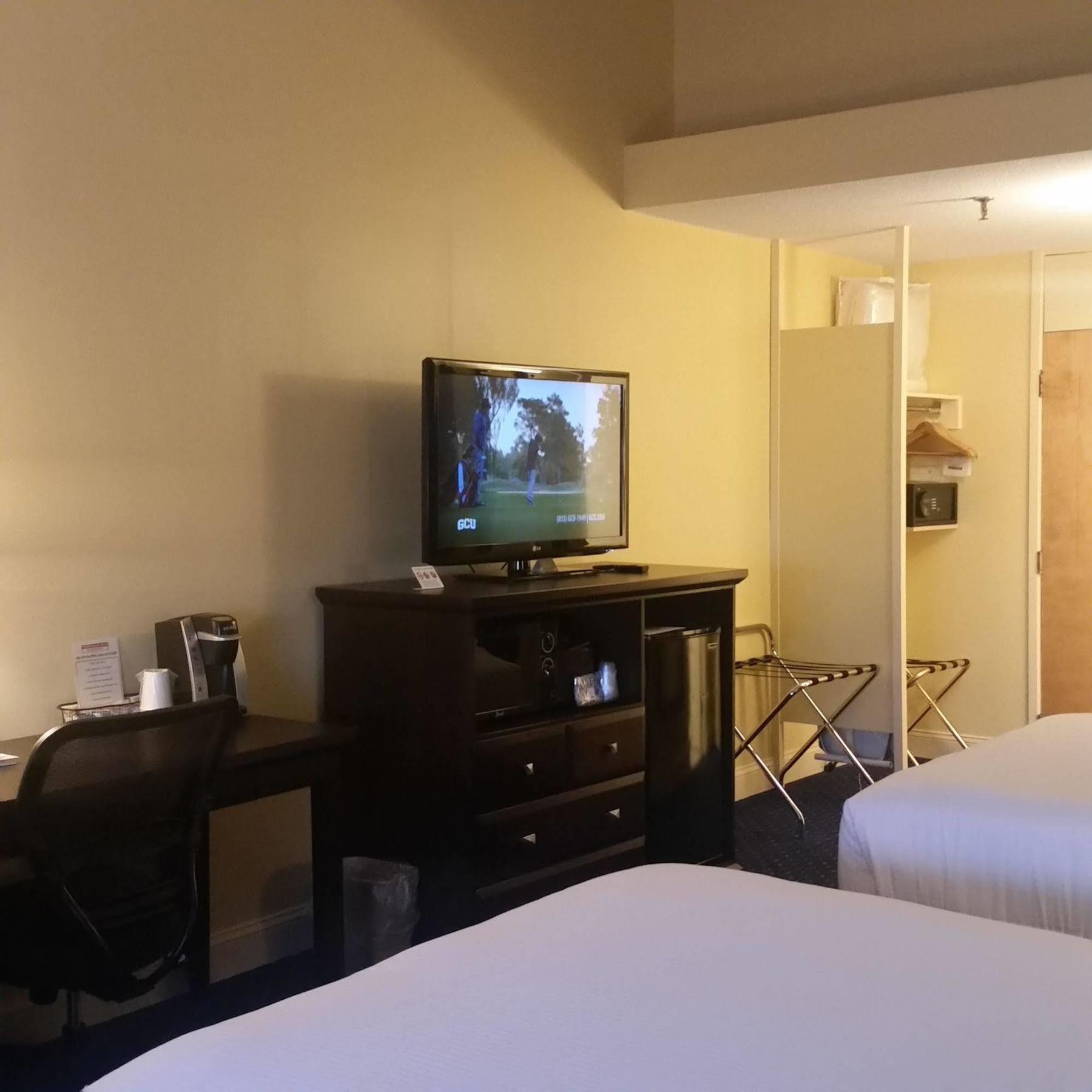 Fireside & Hotel 2*