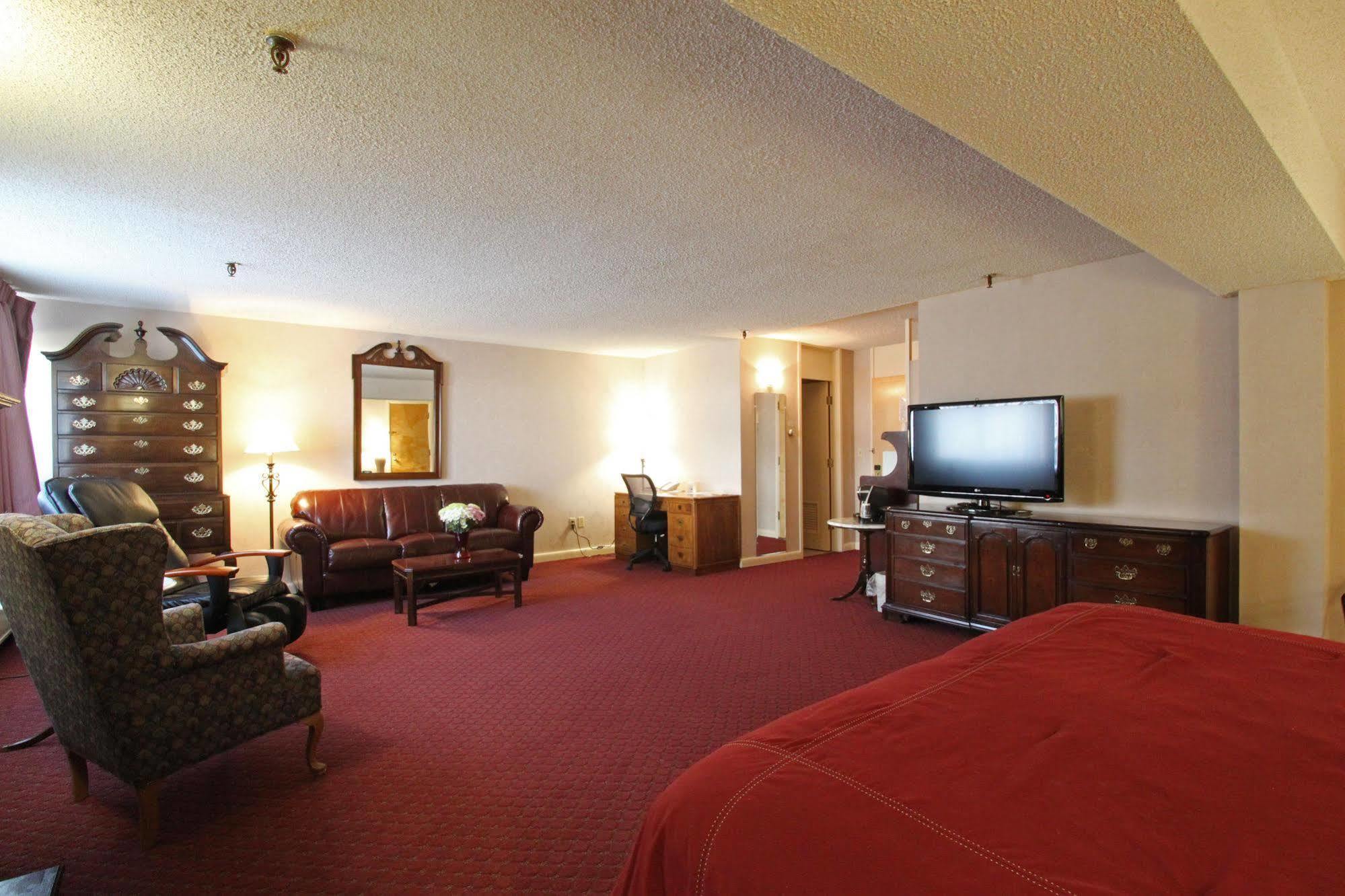 Fireside & Hotel Waterville