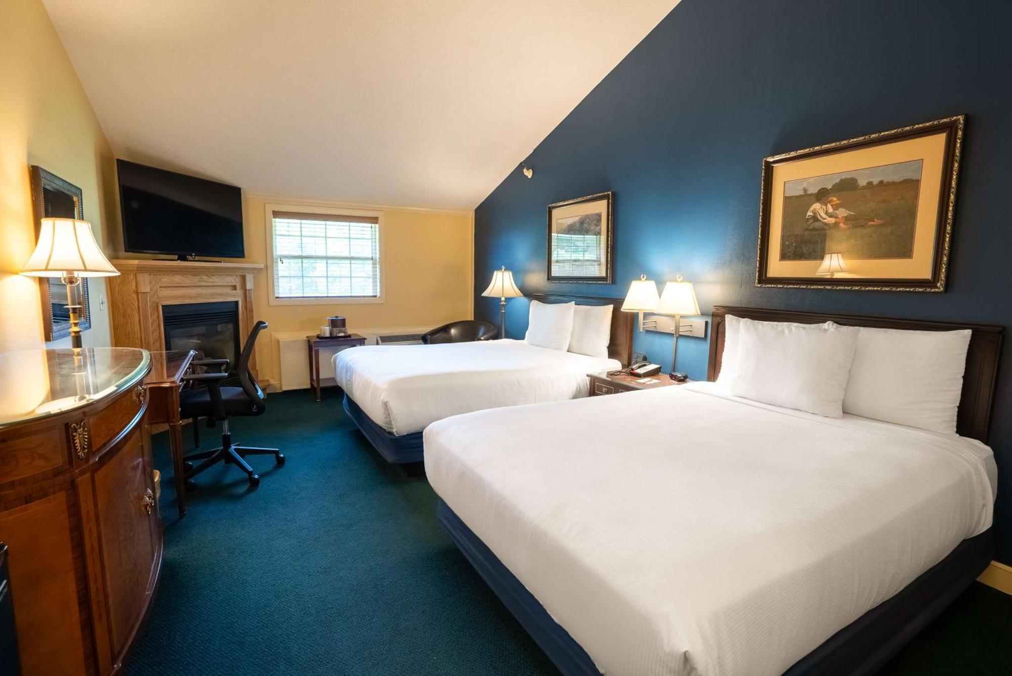 Fireside & Hotel 2*