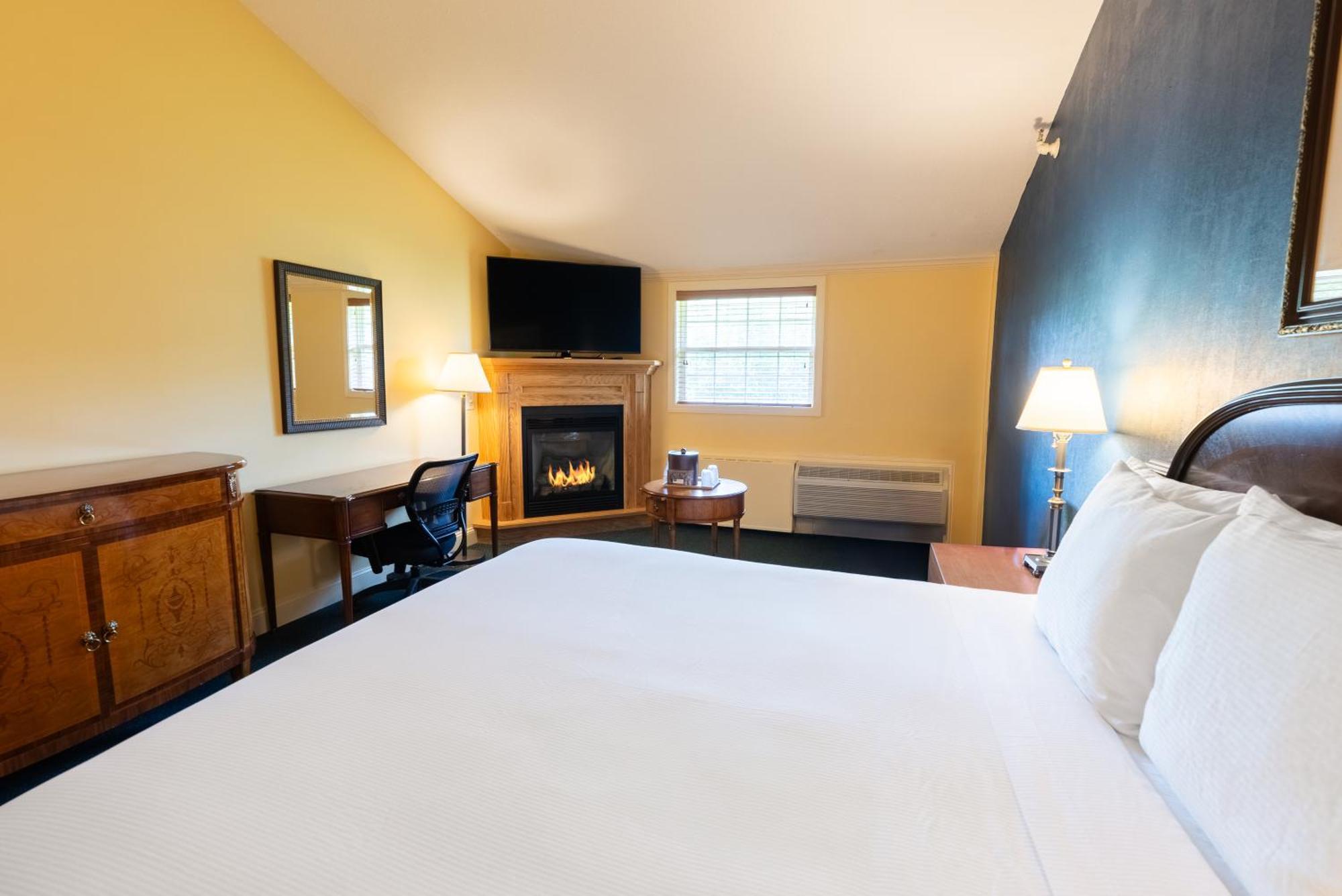Fireside & Hotel Waterville